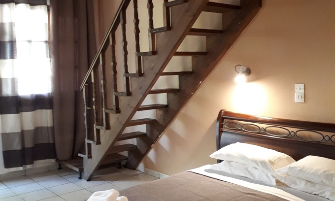 Sidari Hotel | Nonde's studios