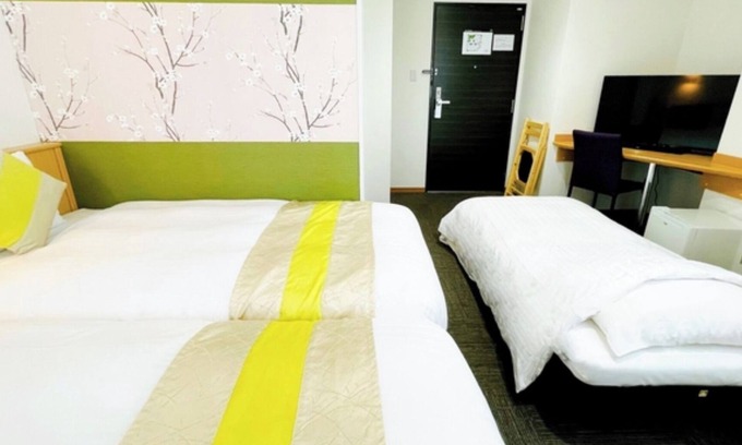 Nishitenma Hotel | NonsmokingCompact triple room Without meals 1/Osaka Ōsaka