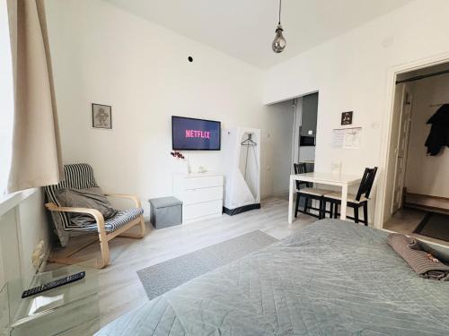 Kallio Apartment | Nordstay - Charming Studio in Trendy Location with Self Check-in