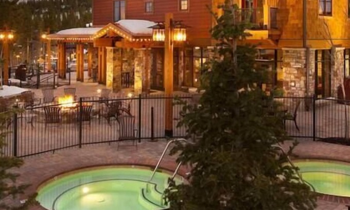 Truckee Resort | Northstar Lodge, Welks Resort & Spa, Hot Tub