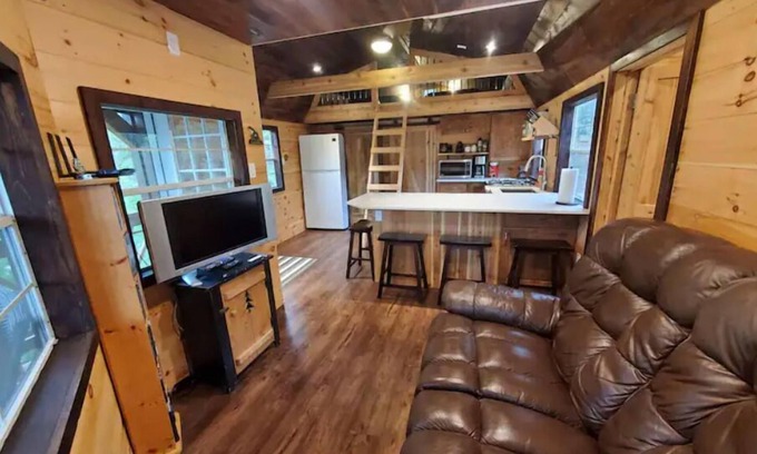 Tyendinaga House | Not your typical cabin in the woods!