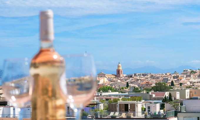 Saint-Tropez Apartment | Nouveau Appartement Toit Terrasse VUE Panoramique AU Coeur DU Village