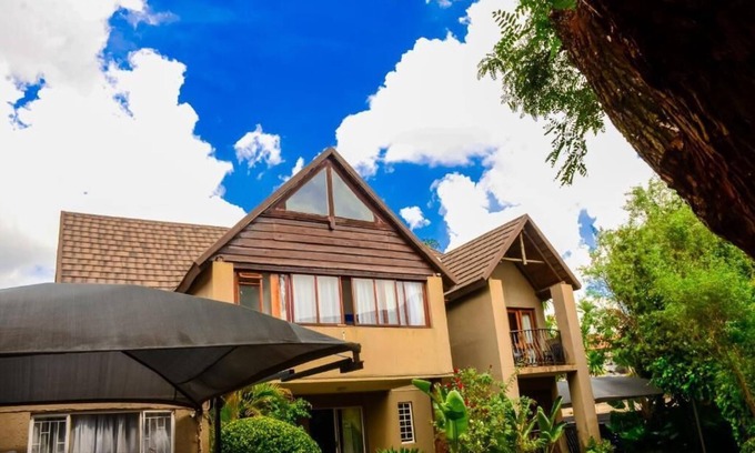 Pretoria House | Novus Guest House