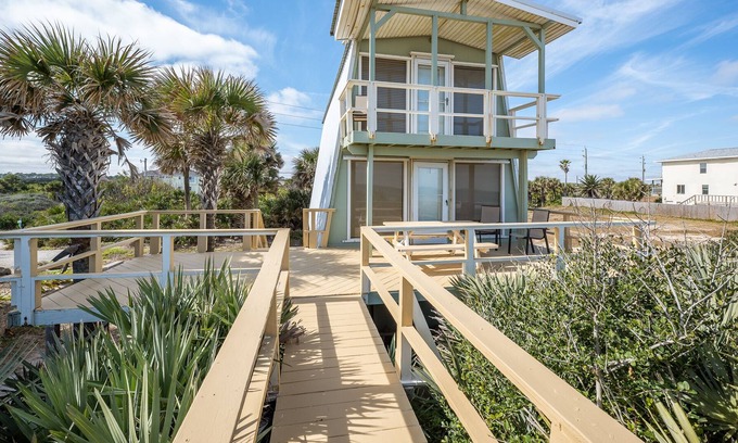 Painters Hill House | Oasis Beach House | Amazing Atlantic Views!