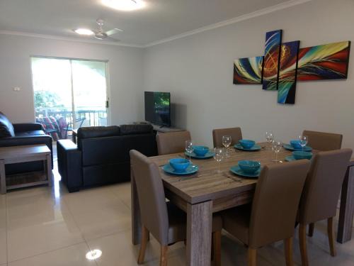 Golden Beach Apartment | Oasis Private 2 Bed Apartment