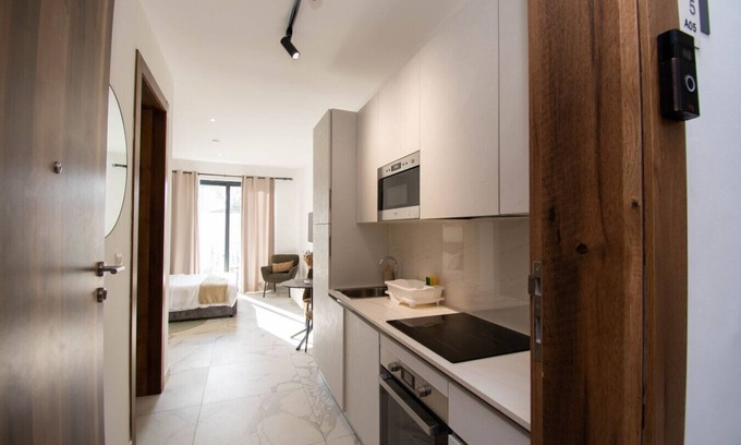 Labadi Apartment | Oasis Retreat at 233 Boulevard