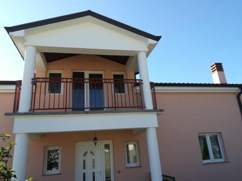 Soboli Apartment | Oaza
