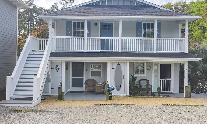 Ocean Isle Beach Apartment | Ocean Isle Beach Studio w/Patio - 1 Mi to Pier!