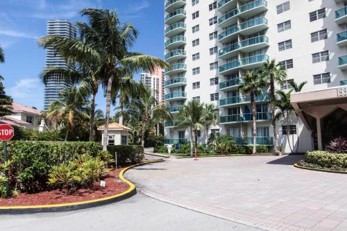 Sunny Isles Beach Apartment | Ocean Reserve Piso 4 STR264