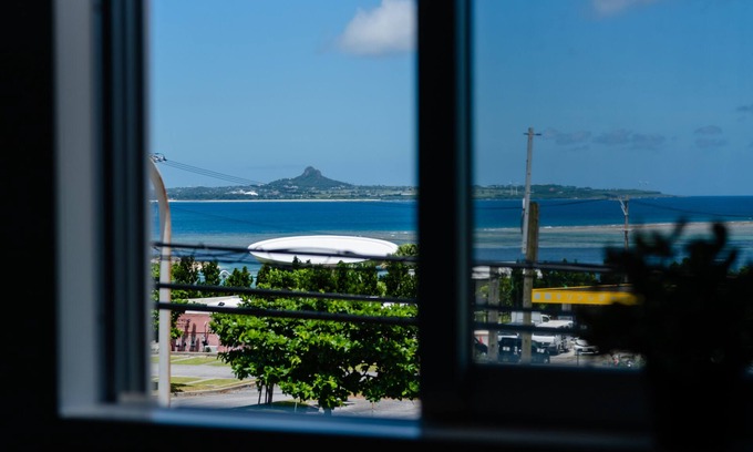 Bise House | Ocean view terrace BISE