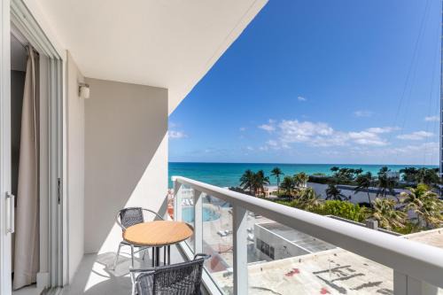 Sunny Isles Beach Apartment | Ocean Views and Resort Perks Sunny Isles Beach Unit