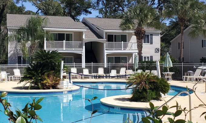 Demere Park Condo | Ocean Walk 1Bd/1Ba Condo Close to the Village Pier Area