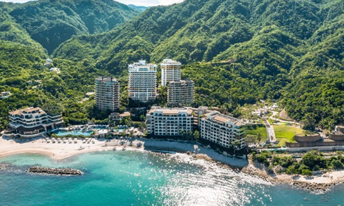 Amapas Resort | Oceanfront 3BR Penthouse, 5 Star Garza Blanca Gated Resort, 13-20Dec2025 & more!