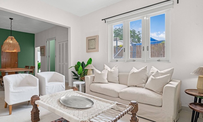 Punta Las Marias Apartment | Oceanside Swimming Pool Parking