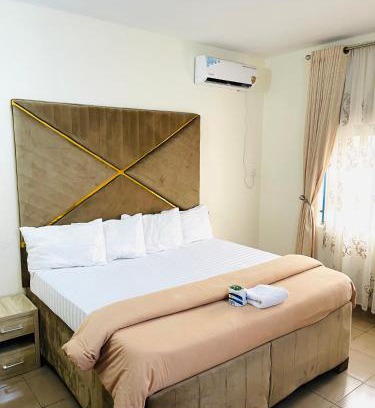 Abuja House | OD-V!CK'S LUXE, WUSE DISTRICT, Swimming Pool, Gym, WiFi, 24hr power, security, Dstv