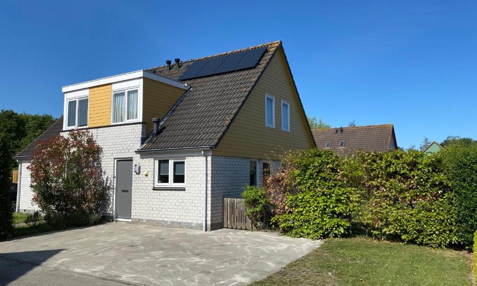Wemeldinge House | Oesterbaai 35