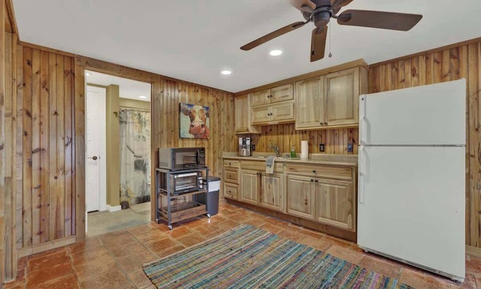 Fredericksburg Cabin | Ohana Ranch Cabin - 12 Minutes to Historic Main St