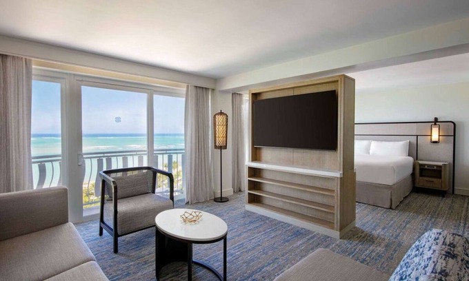 Isla Verde Hotel | Old Juan Retreat | Beachfront Resort | Suite w/Ocean View & Balcony