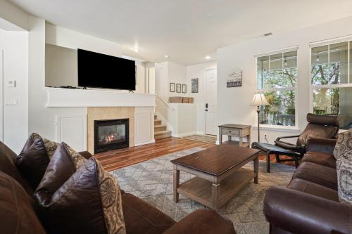 Southern Crossing House | Old Mill Magic