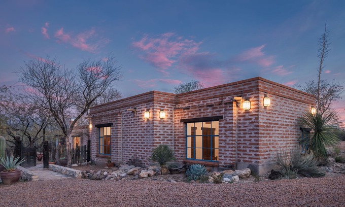 Old Fort Lowell House | Old Southwest Luxury & Glamor - Bolsius House