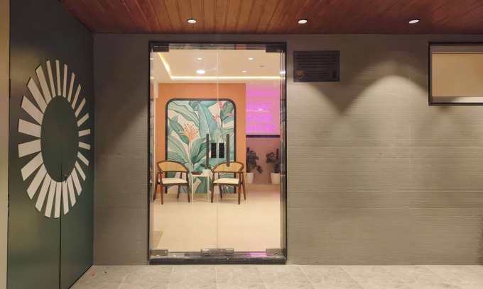 Vasanth Nagar Hotel | Olive Hotel Millers Road by Embassy Group