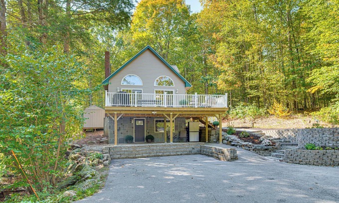 Farmington House | On Baxter Lake: Wooded Retreat Near Trails
