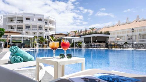 Los Cristianos Apartment | Ona Hollywood Mirage