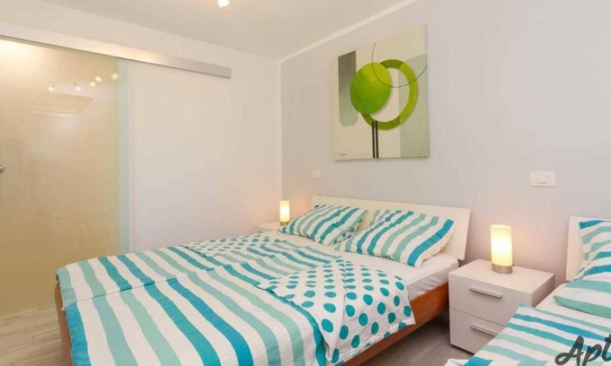 Portoroz Apartment | One Bedroom Apartment with Terrace Kolenc 1 Portoroz