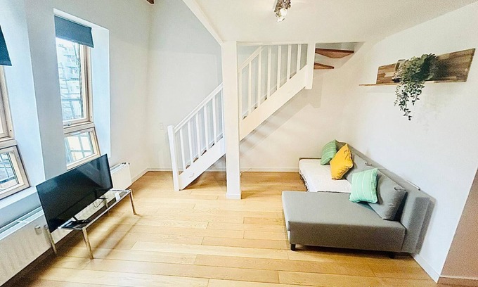 Gare Apartment | One bedroom flat near train station
