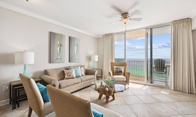 El Centro Beach Condo | One King master and LR on beach, 2 Baths, Near Pier Park, Free Beach Chairs