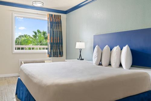 Florida Center Hotel | Orlando International Drive North Hotel