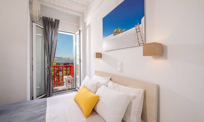 Mykonos Hotel | Orpheas Rooms