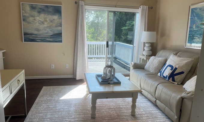Wianno House | Osterville - Spacious home 4 bedroom 3 bathroom in Wianno