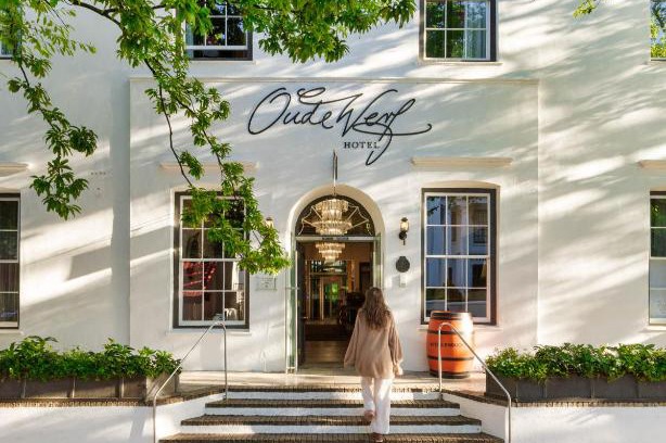 Stellenbosch Central Hotel | Oude Werf Hotel