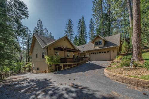 Arnold House | Our Happy Place