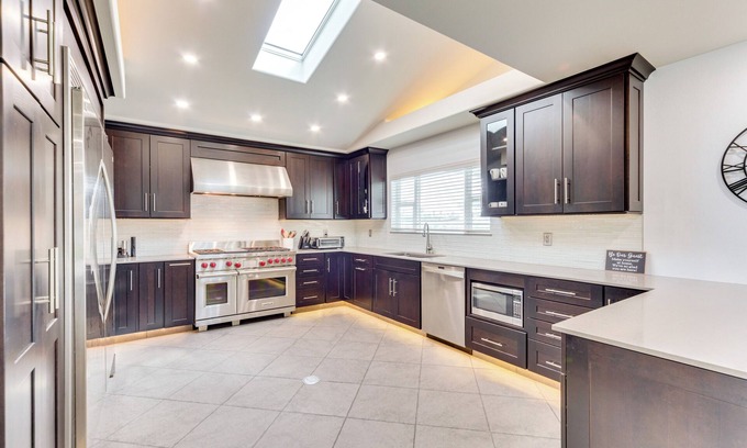 Desert Park Estates Cottage | Outdoor Entertainment: Palm Springs Group Escape