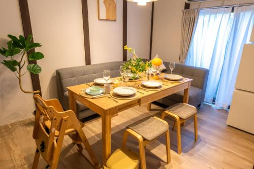 Gifu Apartment | oyadoya gifu kano 岐阜駅徒歩12分 名古屋駅35分 大人数貸切 最大8名 駐車場有り