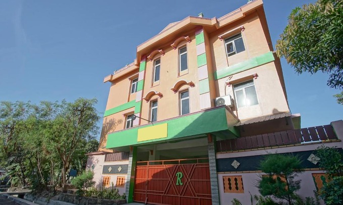 Yogyakarta Hotel | OYO 1419 Rhona Guest House Syariah