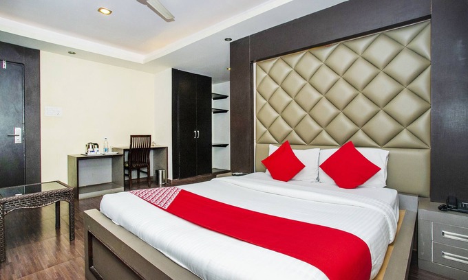 Koramangala Hotel | OYO 4242 HSR Layout