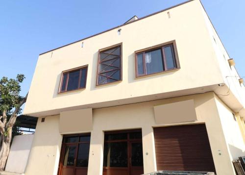 Amritsar Hotel | OYO Flagship 30323 Gd Pride Guest House