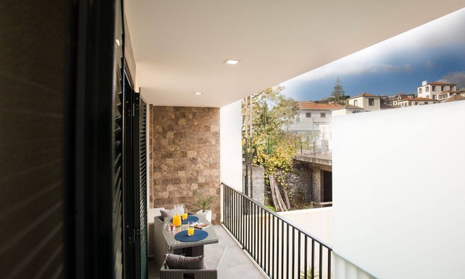 Sao Pedro Apartment | Pérola dos Anjos by LovelyStay