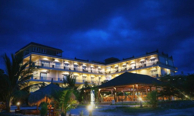 Waingapu Hotel | Padadita Beach Hotel