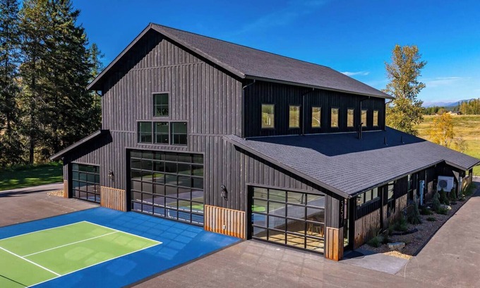 Whitefish House | Paddles Up Pickleball Retreat