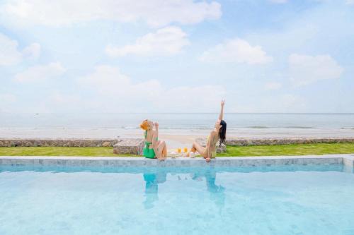 Cha-am Villa | Pailay Beachfront Villa Cha-Am