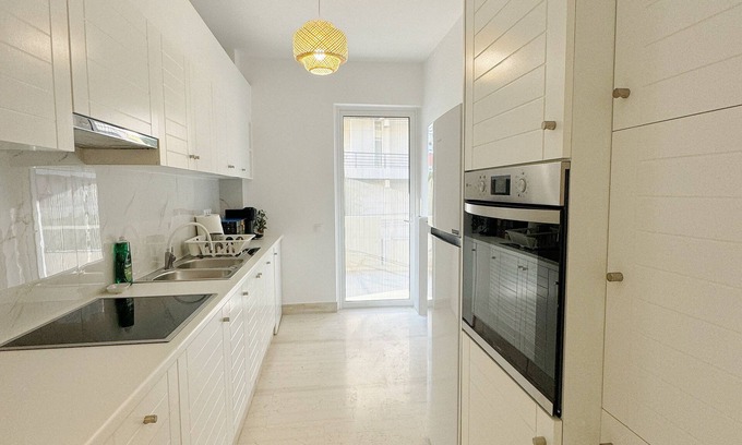 Palaio Faliro Apartment | Palio Faliro Beach Luxury Two-Bedroom Suite