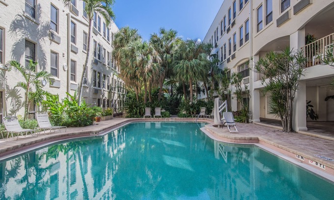 Palm Beach - West Palm Beach Condo | PALM BEACH HOTEL CONDO DESIGNER CHIC ONE BEDROOM