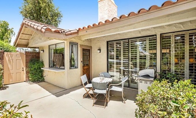 Palm Desert Apartment | Palm Desert Charm Permit