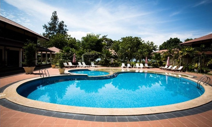 Pangkor Island Hotel | Pangkor Sandy Beach Resort