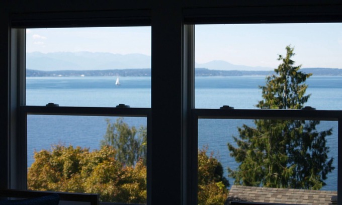 North Admiral House | Panoramic sound, mountain & beach view close to beach. 3 bedrooms & 2 bathrooms