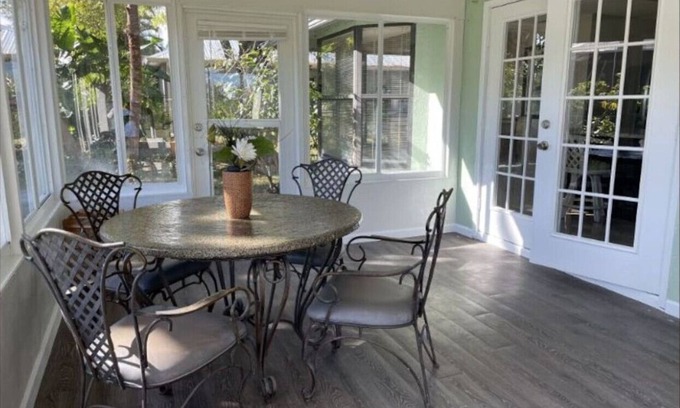 Sebastian Highlands House | Paradise Cove: 3 bedroom 2 Bath